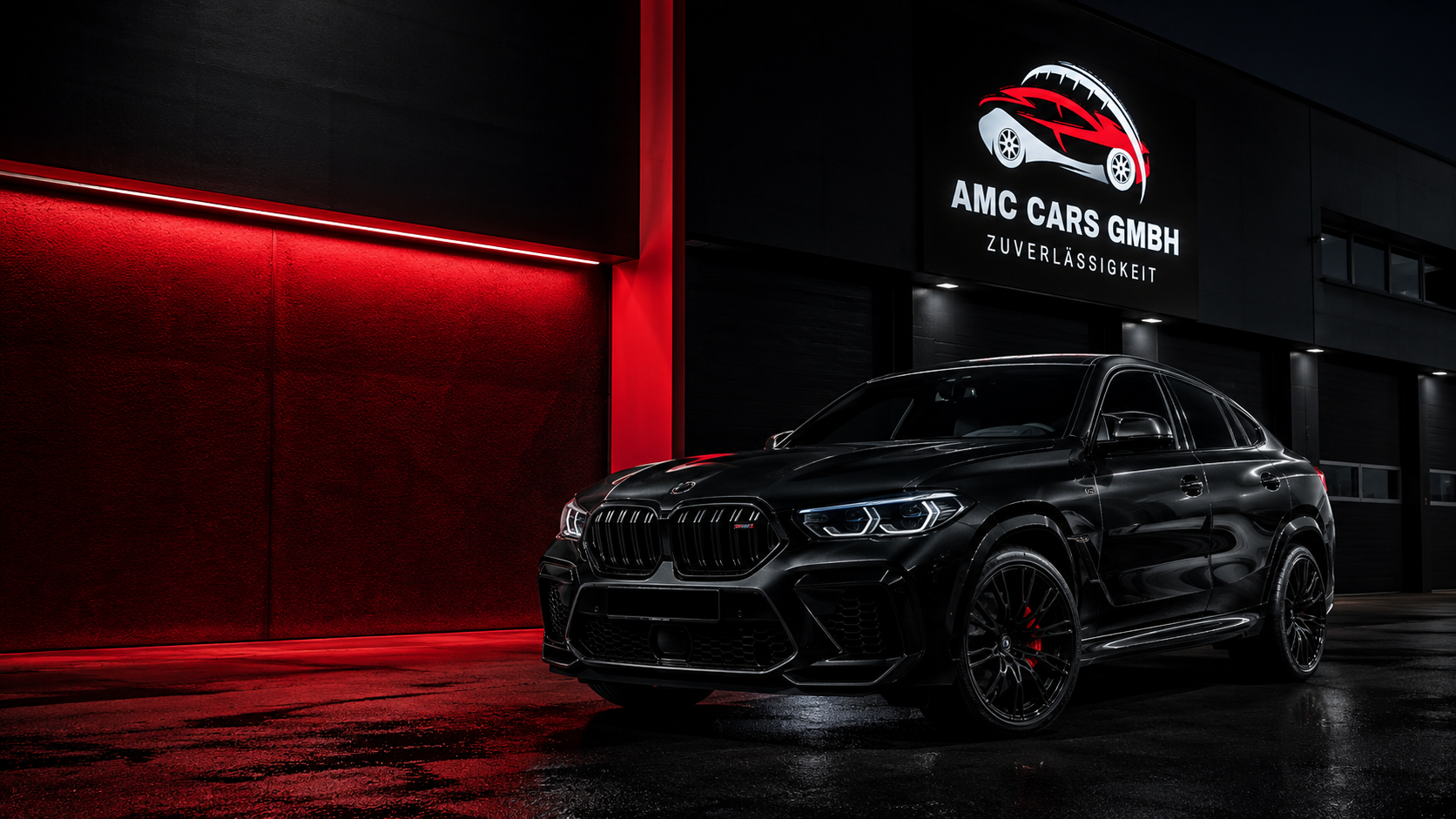 BMW X6 M vor dem AMC Cars Autohaus in Berlin bei Nacht